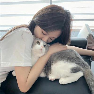 缄默嘶喊